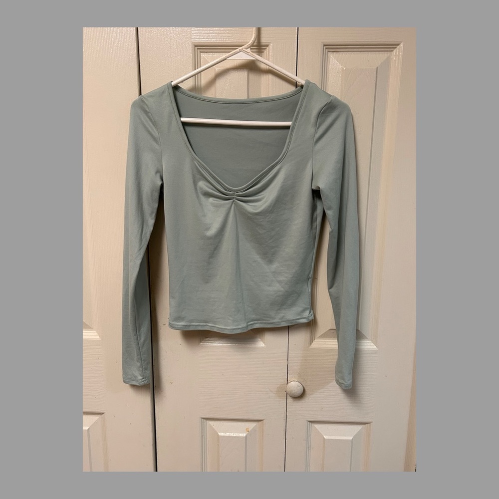 SHEIN Light Green Long Sleeve Top